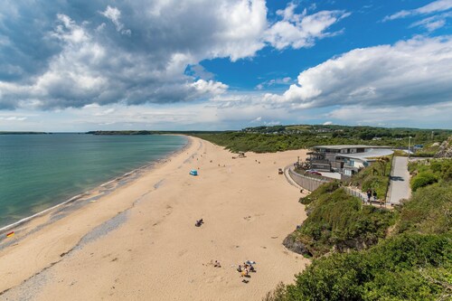 Sherbourne House - Seaside Apartment