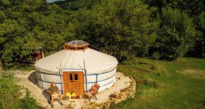 YURT de Arbigny romantic overnight stay in a Mongolian tent