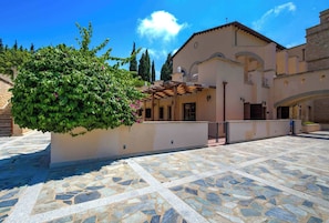 Appartement, 2 slaapkamers, terras, uitzicht op tuin | Exterieur