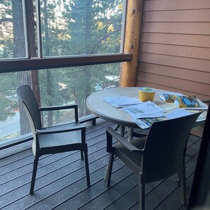 Interior - Winter is here! Charming 2-bedroom condo in wonderful Stateline with WiFi, AC (Stateline)