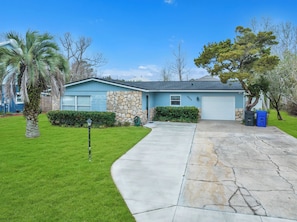 Exterior - Blue Heron - 4 Bedroom / 2 Bath, Walking Distance to the Beach (St. Augustine)