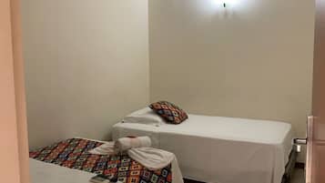 Classic Twin Room | Free WiFi