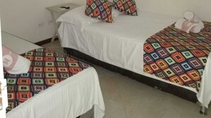 Classic Twin Room - Hotel Tierra Santa (Santa Fe de Antioquia)