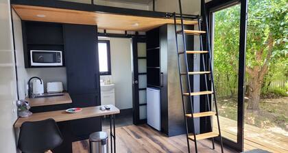 Enchanting Tiny Home in Vibrant Dickson