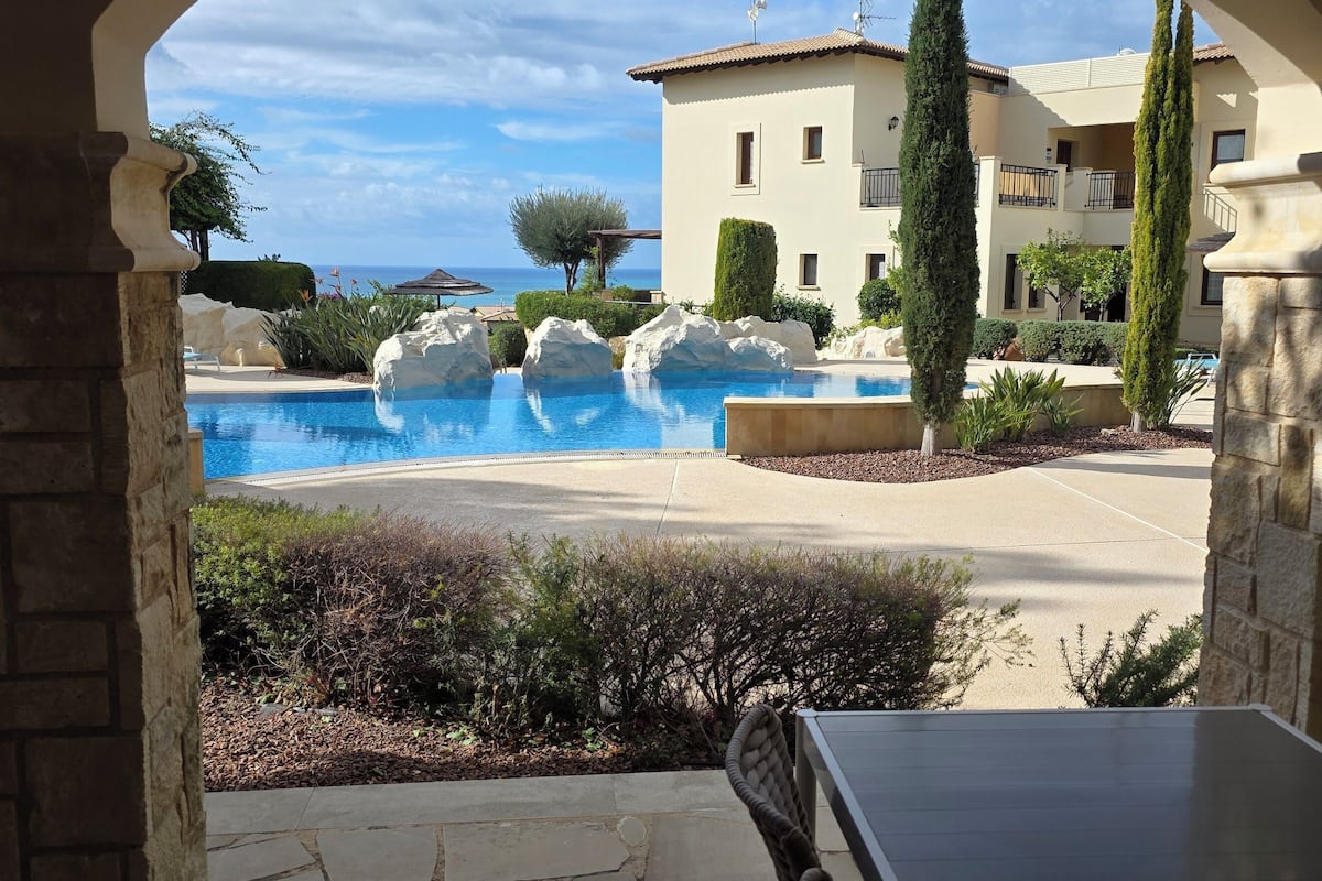 Huoneisto, 2 makuuhuonetta, parveke, valtamerinäköala | Terassi/patio