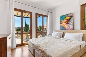 Appartement, 2 slaapkamers, balkon, uitzicht op zwembad | 2 slaapkamers