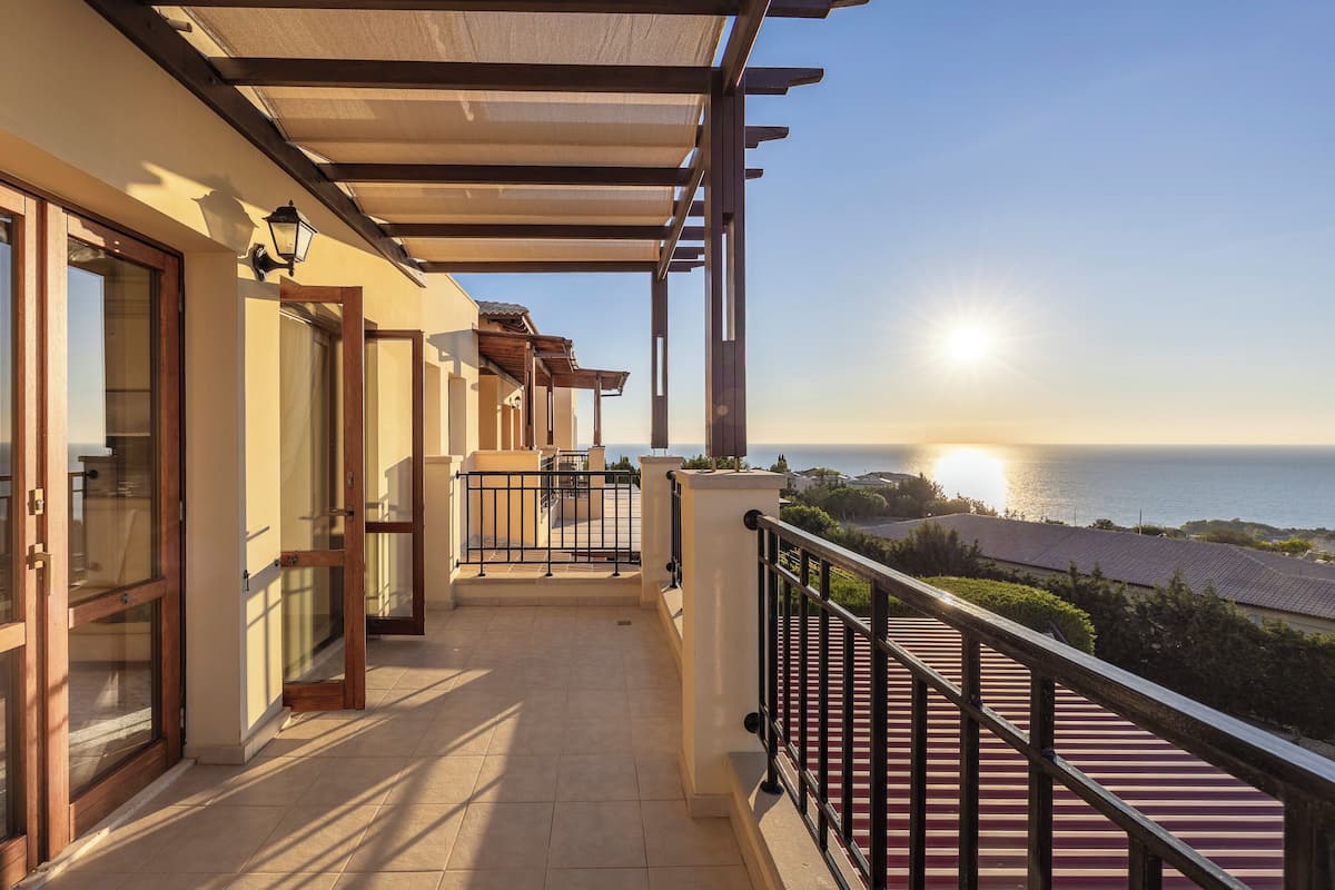 Apartment, 1 Bedroom, Terrace, Mountain View | Balcony