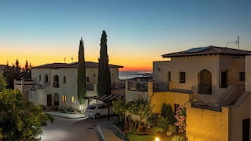 Apartment, 1 Bedroom, Terrace, Mountain View | Exterior