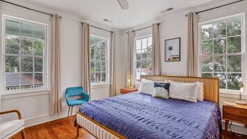 2 bedrooms, desk, iron/ironing board, free WiFi