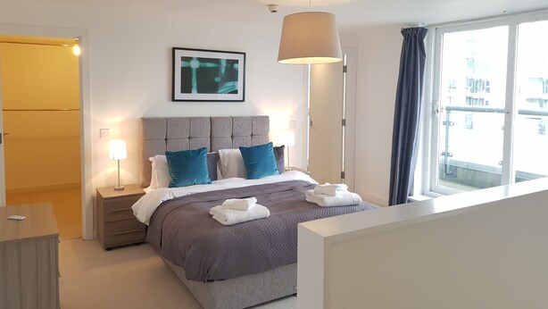 3 bedrooms, individually decorated, individually furnished - Wandsworth Park Apartment (London)