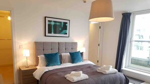 3 bedrooms, individually decorated, individually furnished - Wandsworth Park Apartment (London)