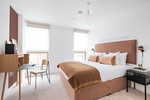 Apartment, Multiple Beds, Patio, City View (Flat 10 and 12) - Classic Two Bed (London)