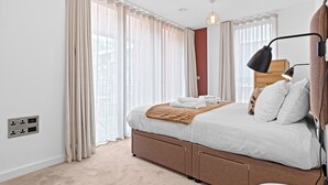 Unclassified image, 5 of 33, button - One Bed Ground Floor (London)