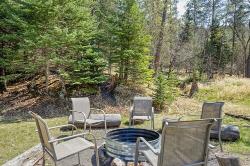 The Golden Slipper Cabin