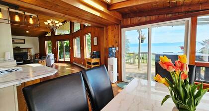 The West Coast Lodge: Private, Gorgeous, and Ready for Your Friends and Family!