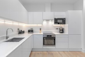 Appartement, 1 lit double et 1 canapé-lit, patio, vue ville (Flat 1-4) | Cuisine privée