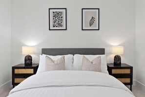 1 bedroom, individually decorated, individually furnished - Lavanda Superior 1 Bedroom (Kingston Upon Thames)