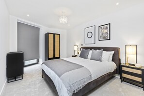 Appartement, 2 lits doubles, cuisine, vue ville (Bejoux Court - Apt 1)