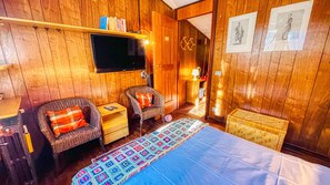 1 bedroom, free WiFi, bed sheets