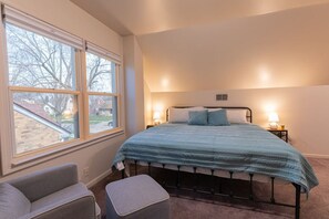 4 bedrooms, desk, iron/ironing board, free WiFi