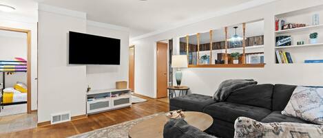 Smart-TV, peis og kontorer