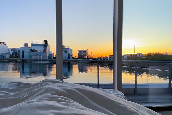 2 Schlafzimmer, Bügeleisen/Bügelbrett, kostenloses WLAN