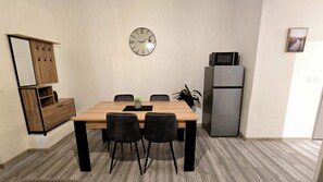 Dining - 60m² apartment in a historic and authentic environment (Beaucaire)