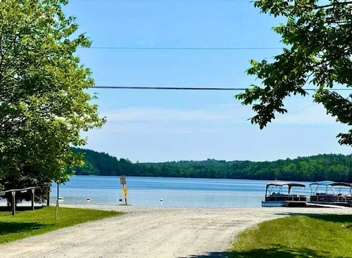 Lake Mushamush Cottage!