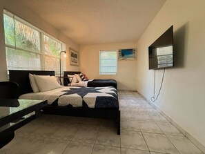 1 Schlafzimmer, Bügeleisen/Bügelbrett, WLAN, Bettwäsche
