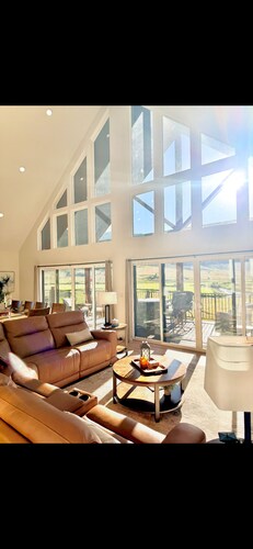 Riverside Luxury: Private River Float with Hot Tub and 3 King Suites!