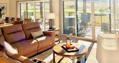 Riverside Luxury: Private River Float with Hot Tub and 3 King Suites!