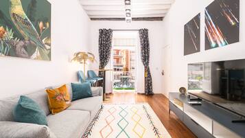 Smart TV, video games, books