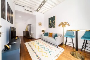 Smart-TV, videospill og bøker