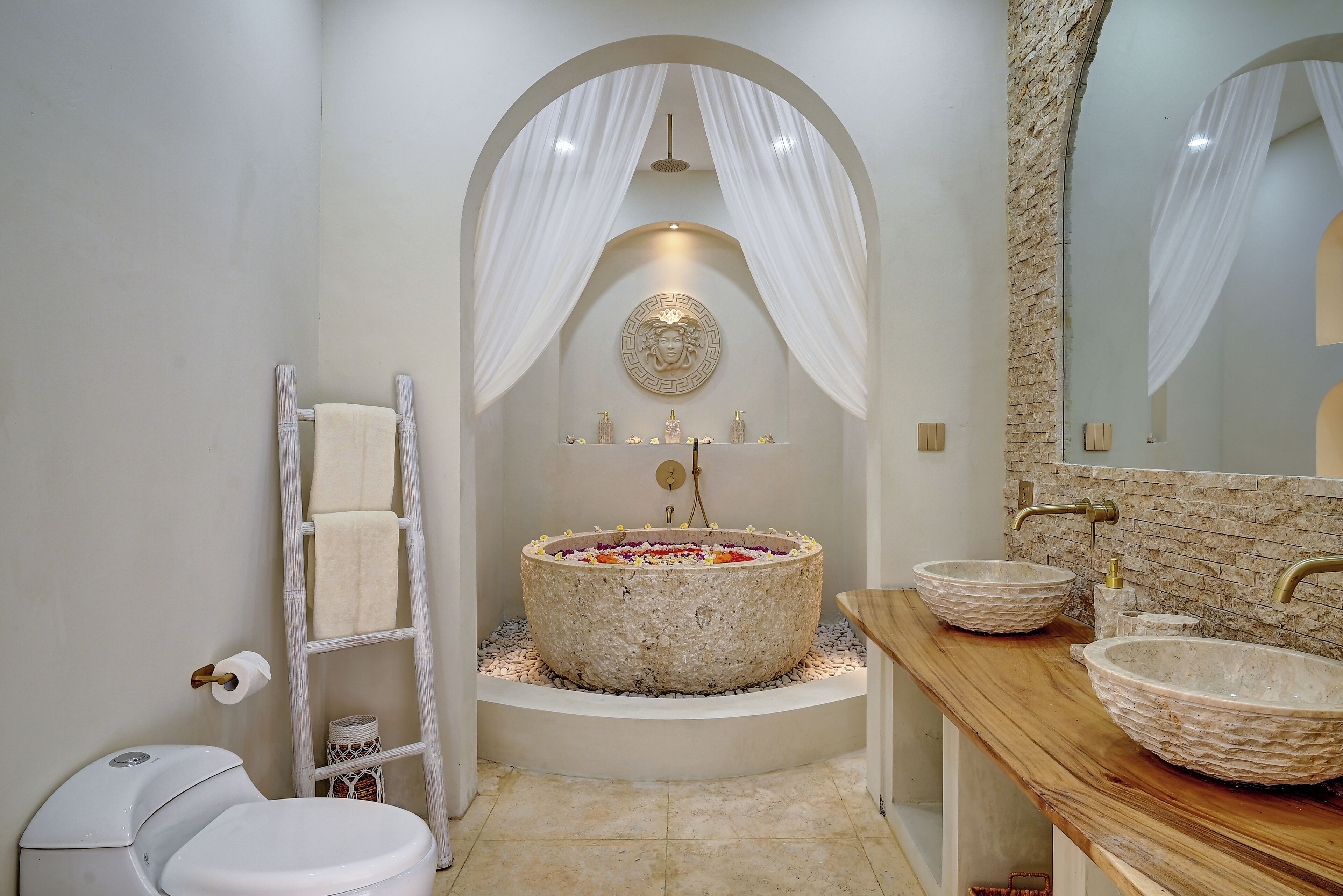 Ensemble douche/baignoire, baignoire relaxante profonde