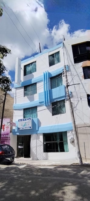 Front of property - HOTEL MARINA CAMPECHE (Campeche)