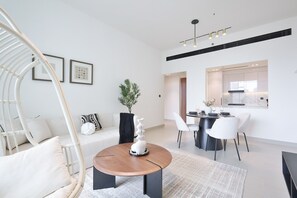 TV - Luxury 1 Bed in Binghatti Lavender (Dubai)