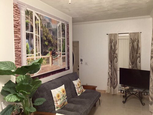 Colwins #2 For Families/Couples/Singles Sleeps 4