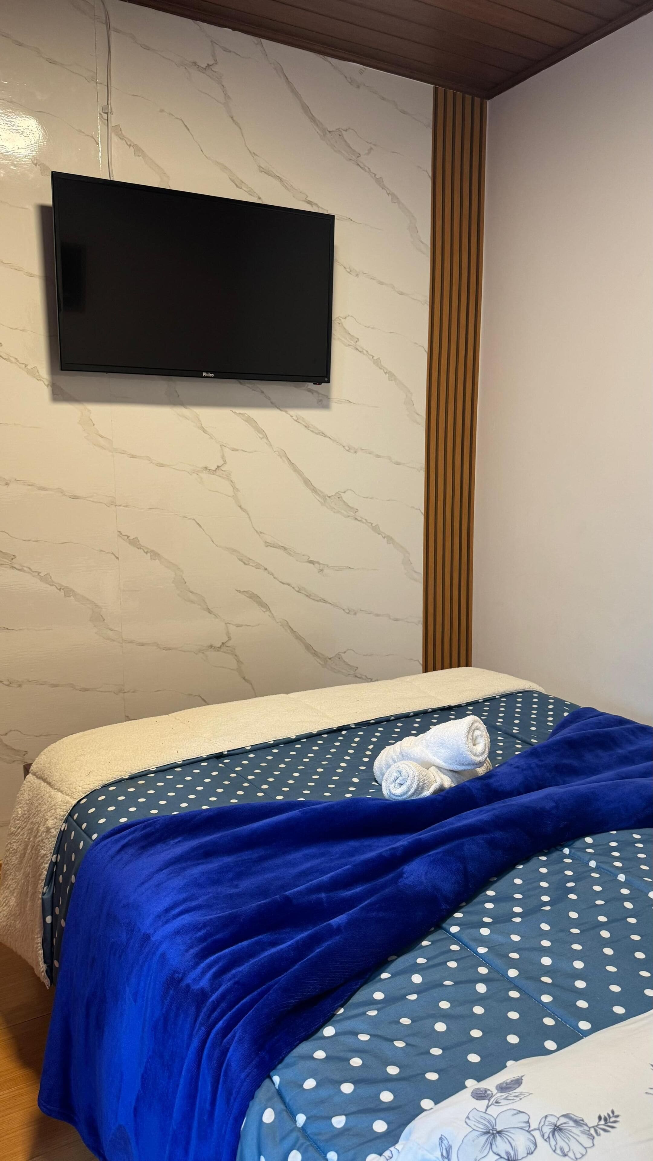 Comfort Triple Room, Non Smoking, Private Bathroom | Desk, free WiFi