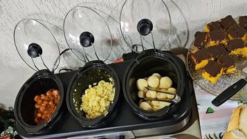 Free daily buffet breakfast