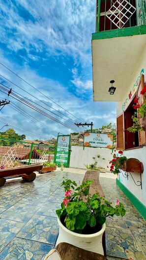 Fachada da propriedade