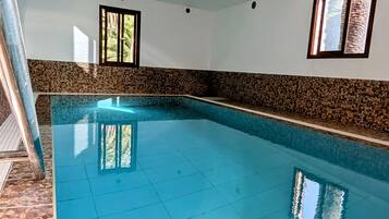 Piscine couverte