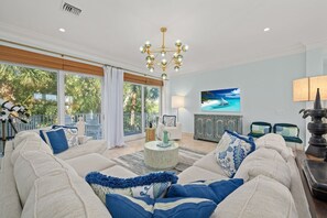 Smart TV, ping pong - Sanibel 6 bedroom Luxury Home with Pool,One Block from Beach,Pier and Canal View (Sanibel)