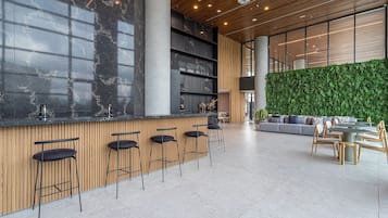 Family Apartment | Bar (on property)