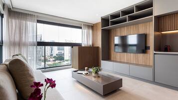 Căn hộ dành cho gia đình | Khu phòng khách | TV 42-inch có truyền hình kỹ thuật số