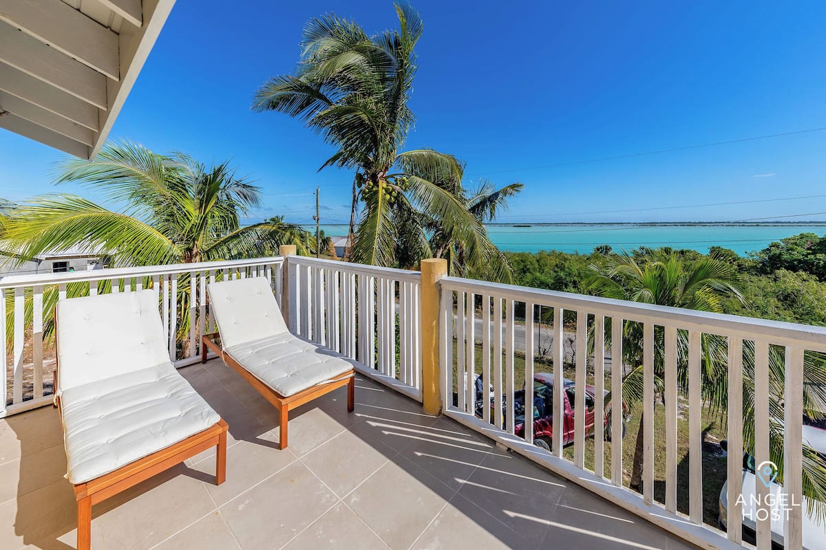 Appartement, 3 slaapkamers, balkon, uitzicht op oceaan | Uitzicht vanaf balkon