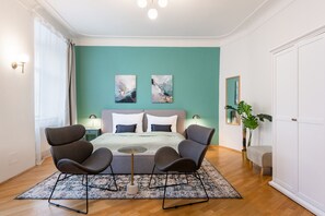 4 chambres, bureau, fer et planche à repasser, Wi-Fi gratuit