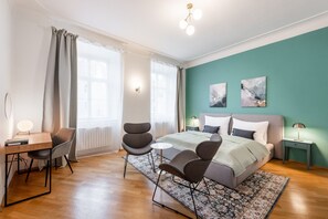 4 soveværelser, skrivebord, strygejern/strygebræt, gratis Wi-Fi