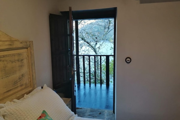 Cottage, patio, uitzicht op rivier | Een strijkplank/strijkijzer, gratis wifi