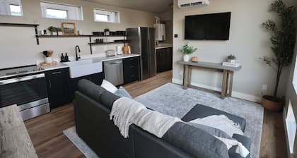 Charming cabin with full RV resort access incl, WiFi in welcoming South Weber