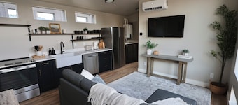 Charming cabin with full RV resort access incl, WiFi in welcoming South Weber